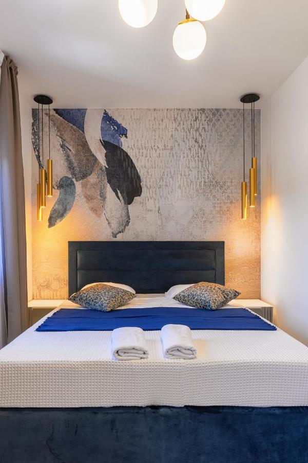 Villa Capitis In The Center- Exclusive Apartment Hvar Town Luaran gambar